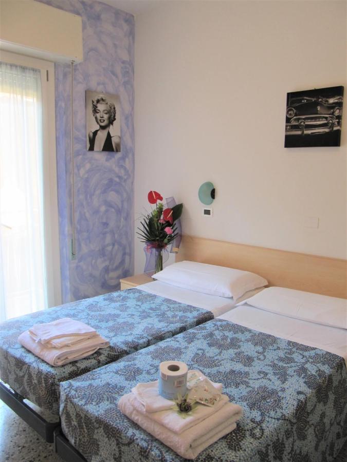 Hotel Villa Elia Rimini Eksteriør billede